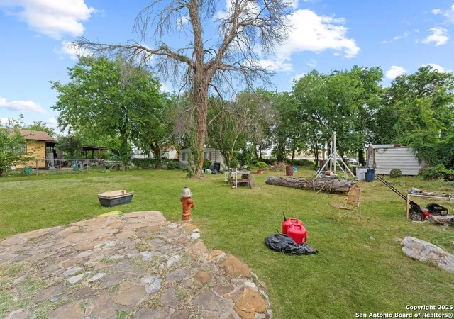 Photo 4 of Sale Pending at 3742 Weir Ave, San Antonio, TX 78226 | MLS# 1866628 | Listing updated on 2025-09-08