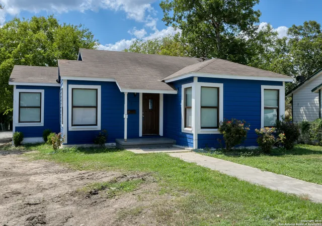 Photo 1 of Sale Pending at 910 Halliday, San Antonio, TX 78210 | MLS# 1866766 | Listing updated on 2026-05-06