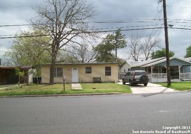 Photo 2 of Single family home for sale at 306 Formosa, San Antonio, TX 78221 | MLS# 1866878 | Listing updated on 2026-07-17