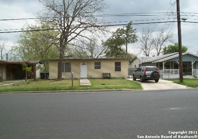 Photo 3 of Single family home for sale at 306 Formosa, San Antonio, TX 78221 | MLS# 1866878 | Listing updated on 2026-07-17