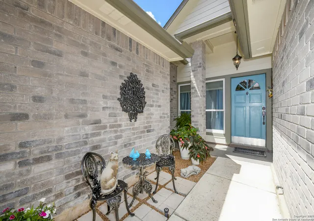 Photo 2 of Single family home for sale at 3825 Overlook, Schertz, TX 78108 | MLS# 1866981 | Listing updated on 2025-11-17