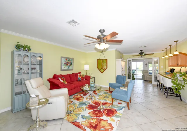 Photo 3 of Single family home for sale at 3825 Overlook, Schertz, TX 78108 | MLS# 1866981 | Listing updated on 2025-11-17