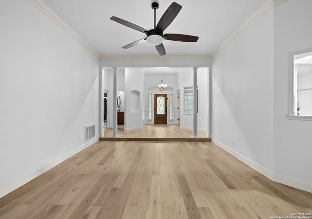 Photo 3 of Sale Pending at 9403 Gardenia Bnd, San Antonio, TX 78266 | MLS# 1866998 | Listing updated on 2025-10-09