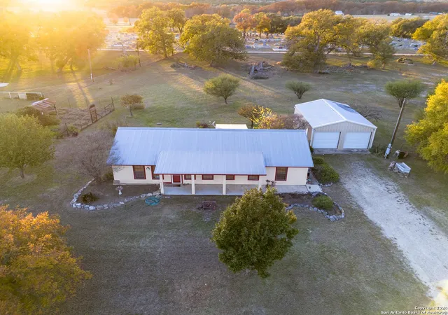 Photo 3 of Sale Pending at 473 Orchard Park, Medina, TX 78055 | MLS# 1867032 | Listing updated on 2025-09-20