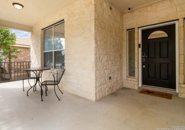 Photo 2 of Single family home for sale at 24523 Alamosa Falls, San Antonio, TX 78255 | MLS# 1867040 | Listing updated on 2025-09-29