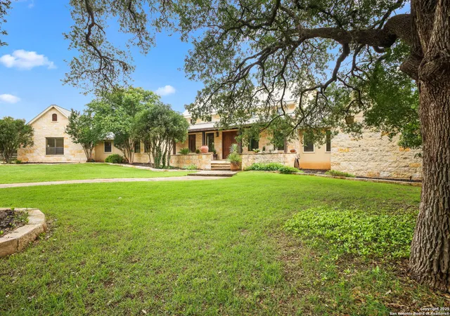 Photo 4 of Sale Pending at 27302 Felswand, New Braunfels, TX 78132 | MLS# 1867041 | Listing updated on 2025-11-03