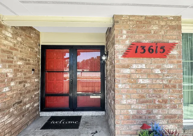 Photo 3 of Sale Pending at 13615 Scarsdale, San Antonio, TX 78217 | MLS# 1867083 | Listing updated on 2026-04-27