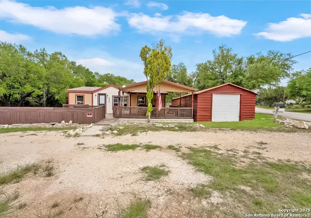 Photo 1 of Single family home for sale at 4590 Sir Arthur Way, Canyon Lake, TX 78133 | MLS# 1867093 | Listing updated on 2025-05-26