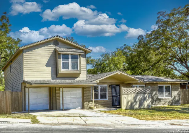 Photo 1 of Sale Pending at 255 Gilbert Ln, San Antonio, TX 78213 | MLS# 1867185 | Listing updated on 2025-08-25