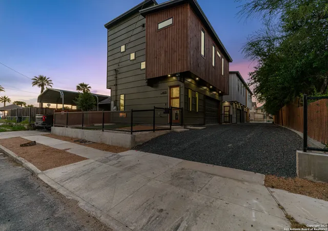 Photo 3 of Single family home for sale at 107 Harding #101, San Antonio, TX 78203 | MLS# 1867462 | Listing updated on 2025-12-07