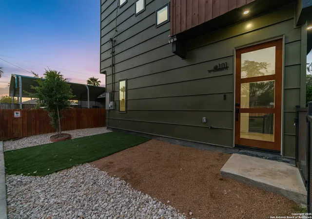 Photo 4 of Single family home for sale at 107 Harding #101, San Antonio, TX 78203 | MLS# 1867462 | Listing updated on 2025-12-07
