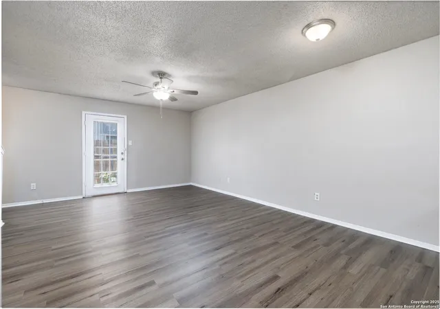 Photo 3 of House for sale at 542 Dukeway, Universal City, TX 78148 | MLS# 1867606 | Listing updated on 2025-10-13