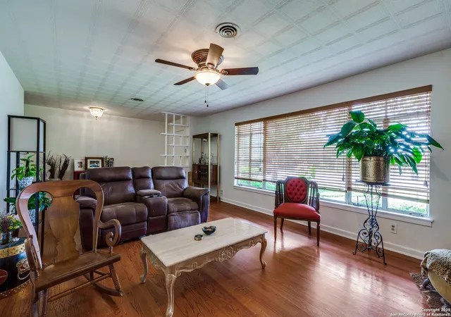 Photo 3 of Single family home for sale at 119 Janis Rae, San Antonio, TX 78201 | MLS# 1867632 | Listing updated on 2025-09-07