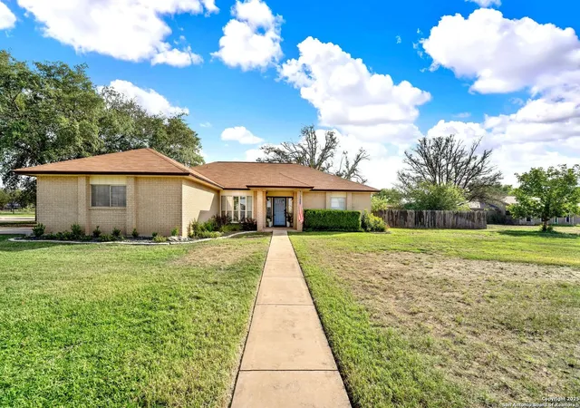Photo 3 of Sale Pending at 1314 Acorn, Hondo, TX 78861 | MLS# 1867648 | Listing updated on 2026-01-23