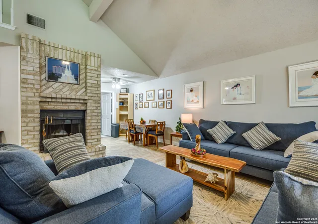 5th image of 1027 Hedgestone, San Antonio, TX 78258 | MLS# 1867794