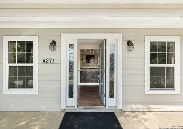 Photo 2 of Sale Pending at 4871 Evers, San Antonio, TX 78228 | MLS# 1867816 | Listing updated on 2025-10-08