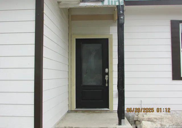 Photo 3 of Single family home for sale at 639 H, San Antonio, TX 78220 | MLS# 1867903 | Listing updated on 2025-05-29