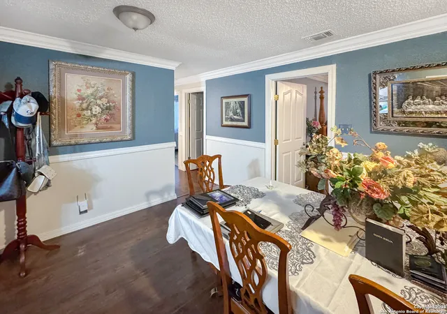 Photo 4 of Single family home for sale at 602 Hortencia Ave, San Antonio, TX 78237 | MLS# 1867905 | Listing updated on 2025-10-11
