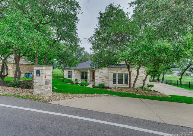 2nd image of 3935 Outpost, Lago Vista, TX 78645 | MLS# 1867913
