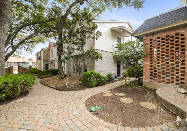 Photo 2 of Condo for sale at 2811 Woodbury #106, San Antonio, TX 78217 | MLS# 1867937 | Listing updated on 2025-07-27