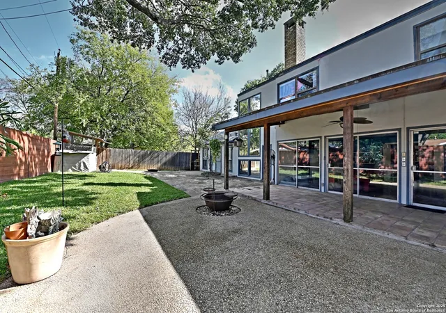 Photo 3 of Sale Pending at 1211 Mount Riga, San Antonio, TX 78213 | MLS# 1867967 | Listing updated on 2025-10-24