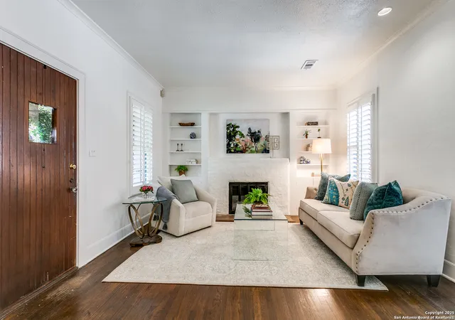 5th image of 315 W Lullwood, San Antonio, TX 78212 | MLS# 1868029