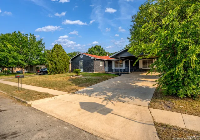Photo 1 of Sale Pending at 7626 Westfield, San Antonio, TX 78227 | MLS# 1868038 | Listing updated on 2025-09-26