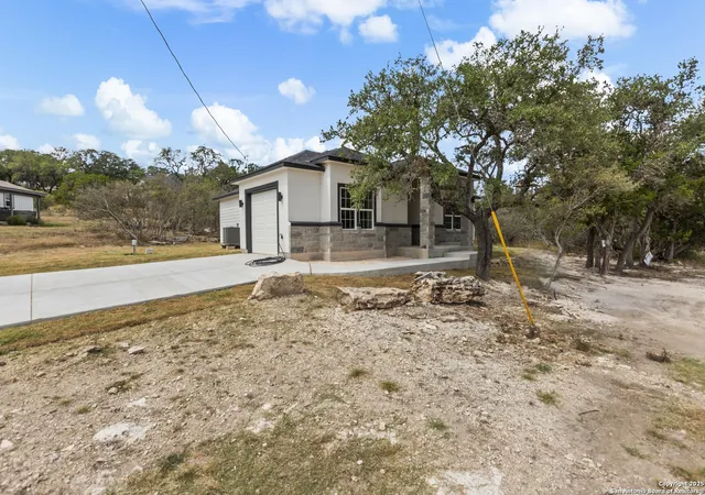 Photo 2 of Single family home for sale at 3440 Tanglewood, Spring Branch, TX 78070 | MLS# 1868048 | Listing updated on 2026-04-19