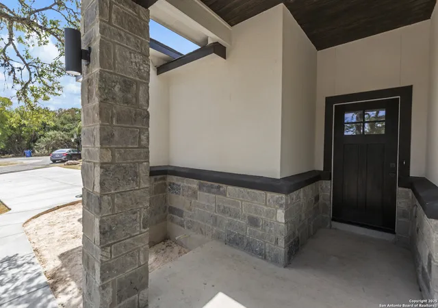 Photo 3 of Single family home for sale at 3440 Tanglewood, Spring Branch, TX 78070 | MLS# 1868048 | Listing updated on 2026-04-19