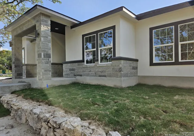 Photo 4 of Single family home for sale at 3440 Tanglewood, Spring Branch, TX 78070 | MLS# 1868048 | Listing updated on 2026-04-19