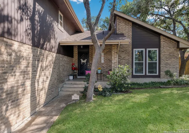 Photo 4 of Single family home for sale at 2930 Low Oak St, San Antonio, TX 78232 | MLS# 1868051 | Listing updated on 2025-11-07