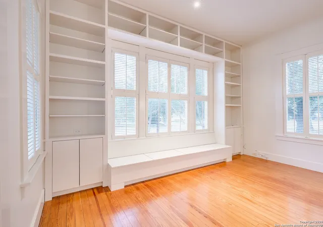 Photo 3 of Single family home for sale at 302 Cedar, San Antonio, TX 78210 | MLS# 1868060 | Listing updated on 2025-10-04