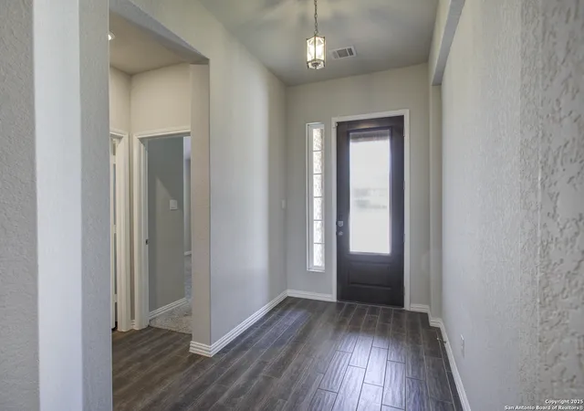 Photo 4 of Sale Pending at 25629 Vista Bella, San Antonio, TX 78260 | MLS# 1868114 | Listing updated on 2025-11-13