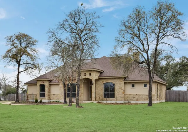 23rd image of 121 E Ashton, Floresville, TX 78114 | MLS# 1868226
