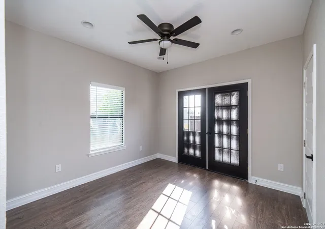 Photo 4 of Single family home for sale at 623 S Monumental, San Antonio, TX 78203 | MLS# 1868230 | Listing updated on 2025-05-30