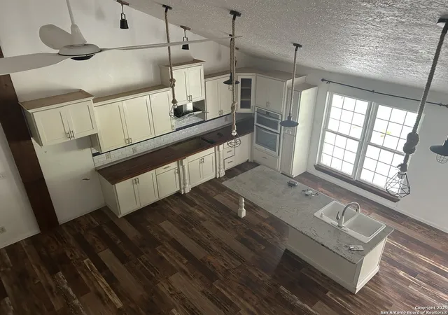 Photo 4 of Multi family home for sale at 12365 Rudolph, Atascosa, TX 78002 | MLS# 1868307 | Listing updated on 2025-05-31