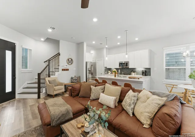 3rd image of 5843 Whitby Rd #26, San Antonio, TX 78240 | MLS# 1868320