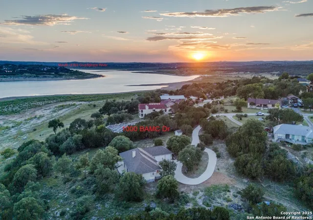 Photo 4 of Single family home for sale at 1000 B A M C, Canyon Lake, TX 78133 | MLS# 1868336 | Listing updated on 2025-12-30