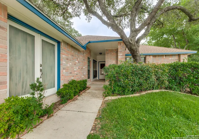 Photo 3 of Sale Pending at 8763 Silent Oaks, San Antonio, TX 78250 | MLS# 1868390 | Listing updated on 2026-03-22