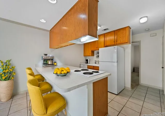5th image of 365 S Gilbert, New Braunfels, TX 78130