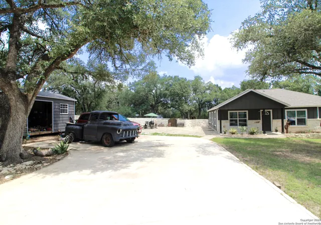 Photo 3 of Single family home for sale at 1349 Covered Wagon, Spring Branch, TX 78070 | MLS# 1868493 | Listing updated on 2025-09-15