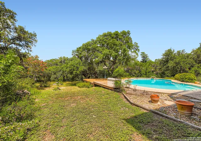 Photo 2 of Sale Pending at 9118 Fox Briar, Boerne, TX 78006 | MLS# 1868544 | Listing updated on 2025-09-30
