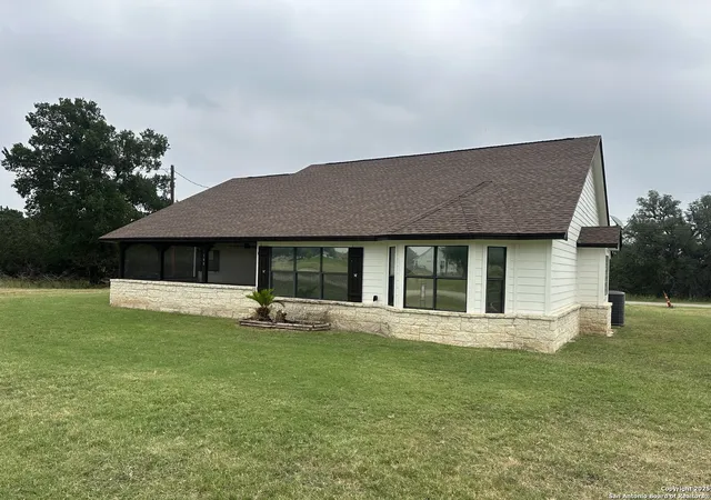 Photo 1 of Sale Pending at 185 Quail Valley Dr, Bandera, TX 78003 | MLS# 1868628 | Listing updated on 2026-03-24
