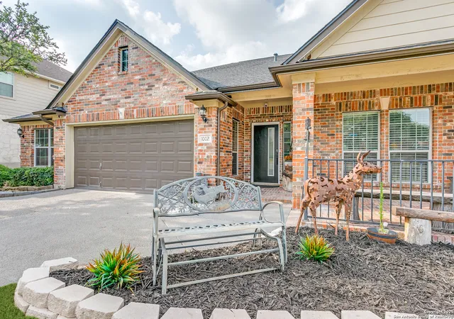 Photo 2 of Single family home for sale at 1002 Alpine Pond, San Antonio, TX 78260 | MLS# 1868657 | Listing updated on 2026-01-31