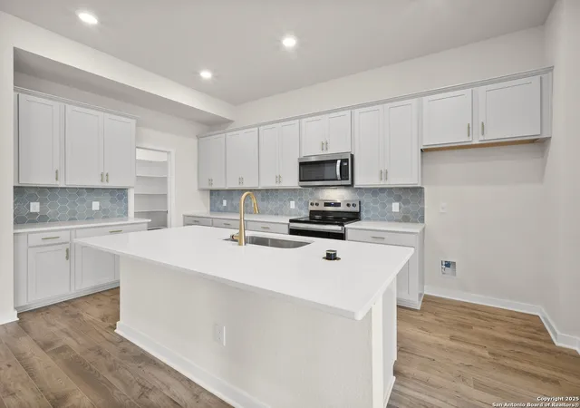 4th image of 245 Stag Way, Schertz, TX 78108 | MLS# 1868757