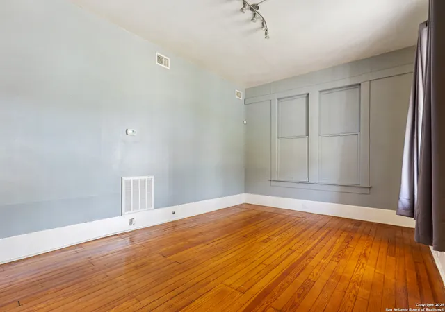 4th image of 2903 W Ashby, San Antonio, TX 78228 | MLS# 1868769