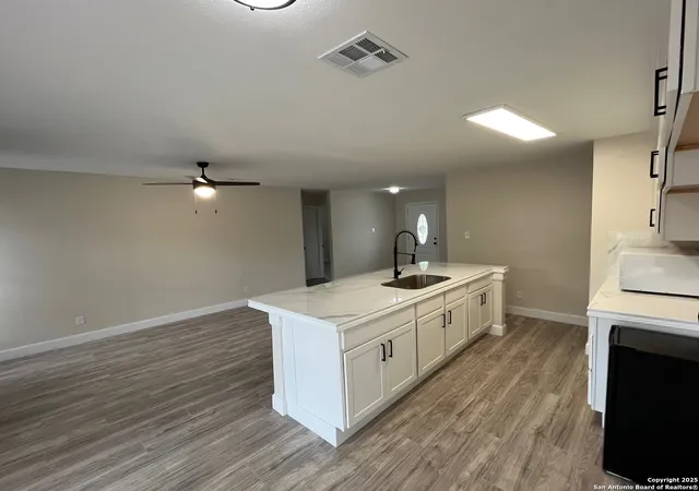5th image of 8901 Bowline, San Antonio, TX 78242 | MLS# 1868836
