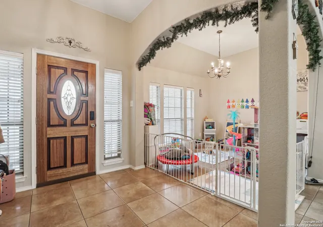 Photo 2 of Single family home for sale at 1842 Wayward, Pleasanton, TX 78064 | MLS# 1869018 | Listing updated on 2025-08-21