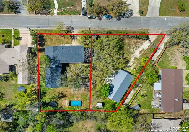 Photo 1 of Single family home for sale at 711 Cardinal Dr, Kerrville, TX 78028 | MLS# 1869039 | Listing updated on 2026-01-03