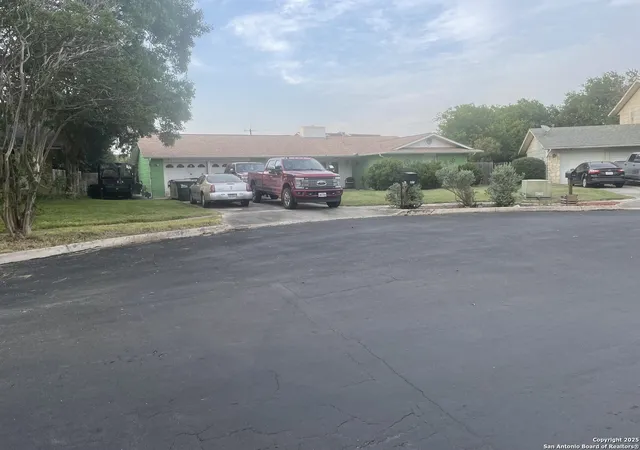 Photo 1 of Single family home for sale at 6823 S Whitland, San Antonio, TX 78239 | MLS# 1869081 | Listing updated on 2025-08-01